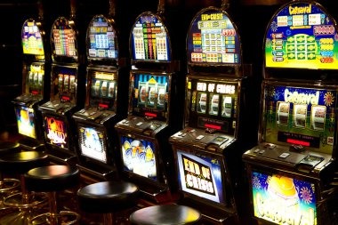 QRIS and e-wallet payment options on neraka189